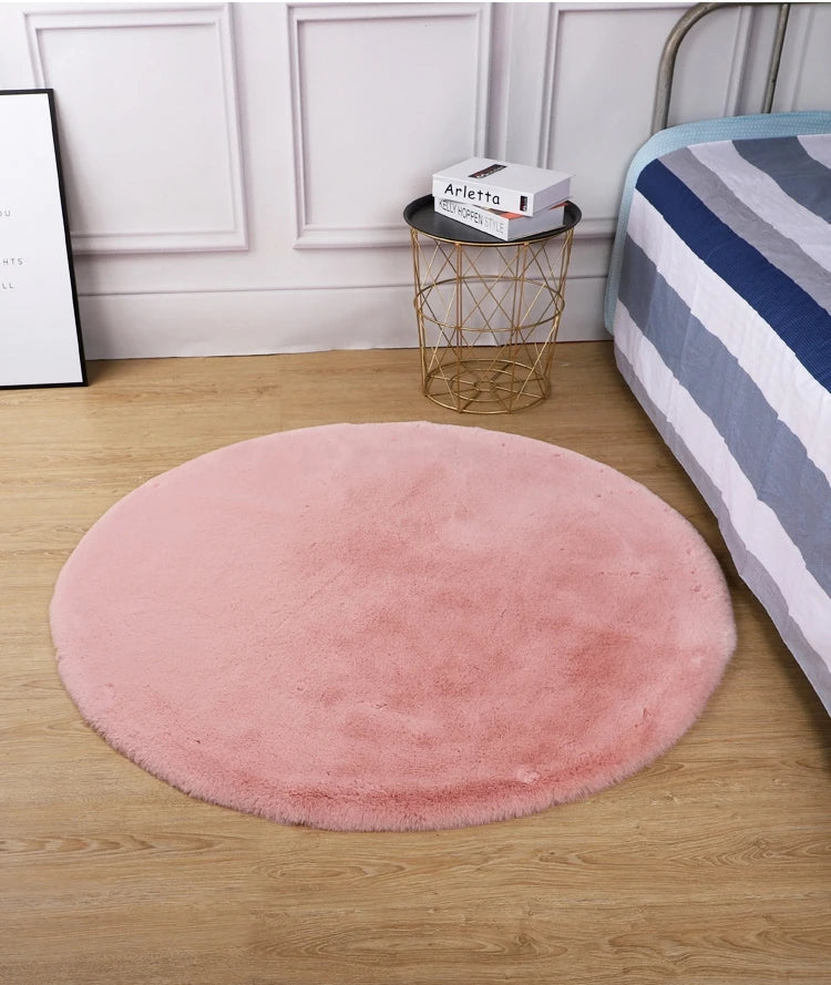 Super Soft Faux Rabbit Rug.