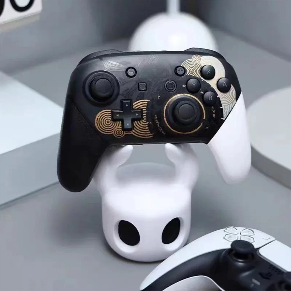 Universal Game Controller Stand for PS4/PS5/Switch Knight Themed.