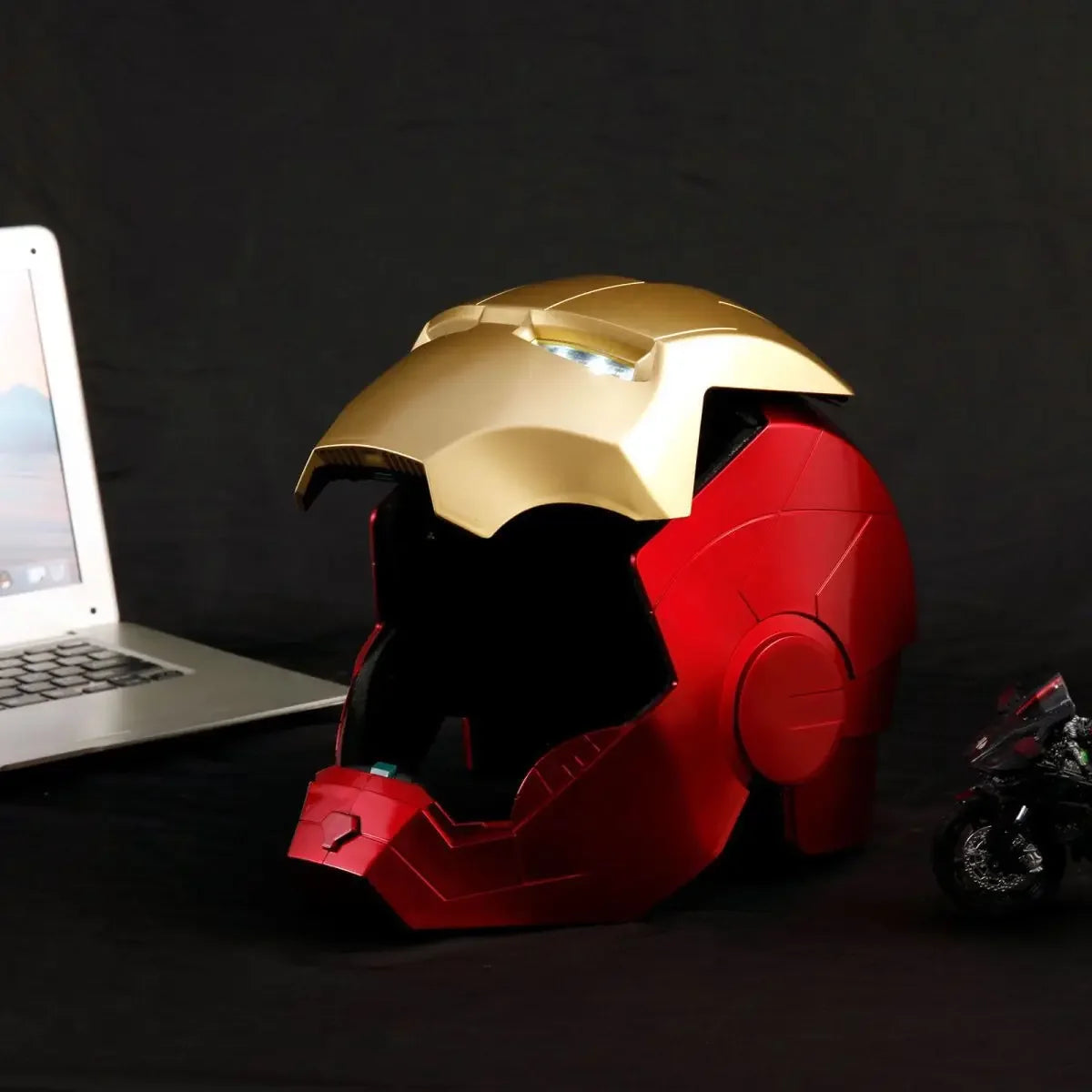 Marvel Iron Man Electric Helmet Multi-piece Voice Controlled.