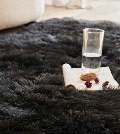 Shaggy Luxurious Fur Rugs.