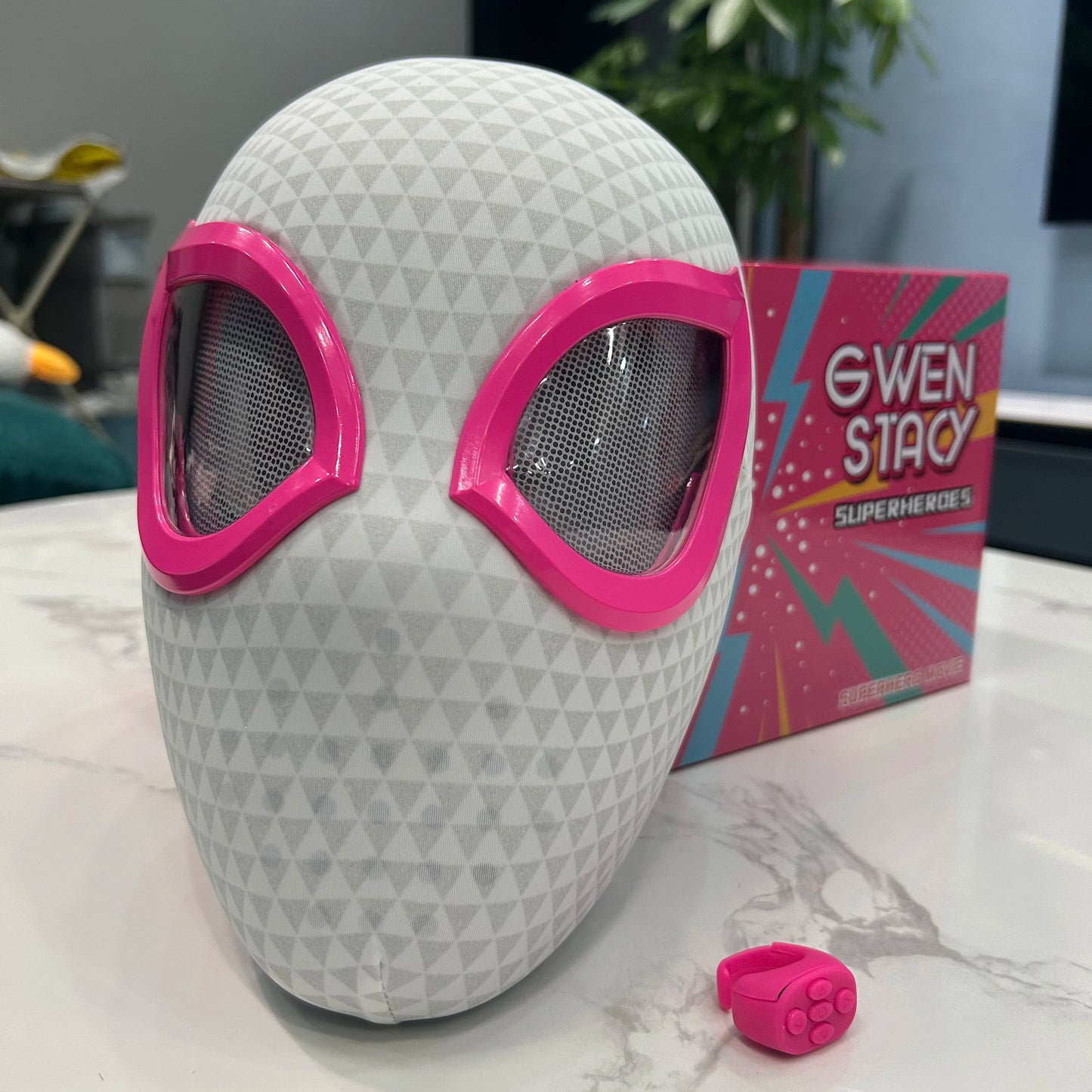 Gwen Spider Man Moving Eyes Helmet Mask.