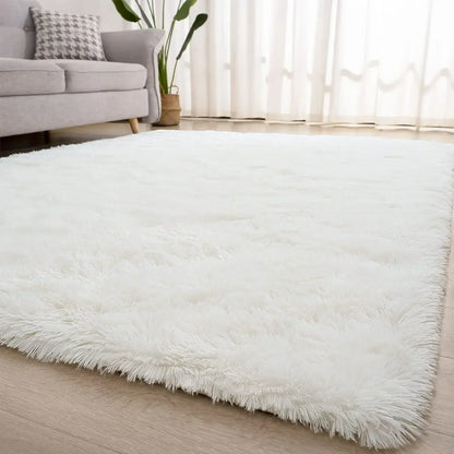 Plush Rugs Suitable For Living Room.