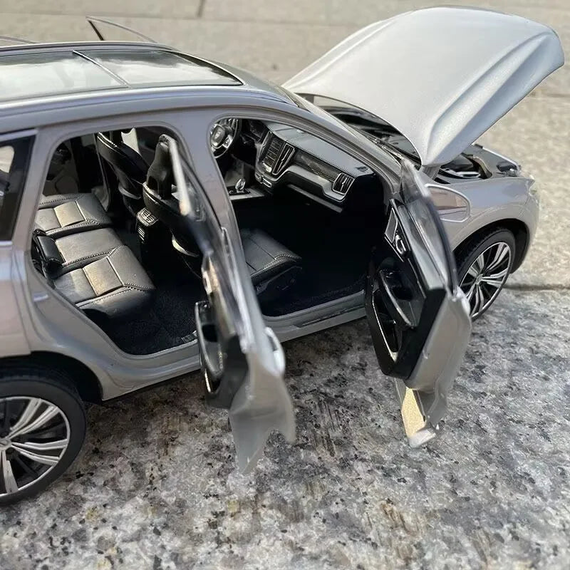 New 2023 XC60 SUV Alloy Car Model.